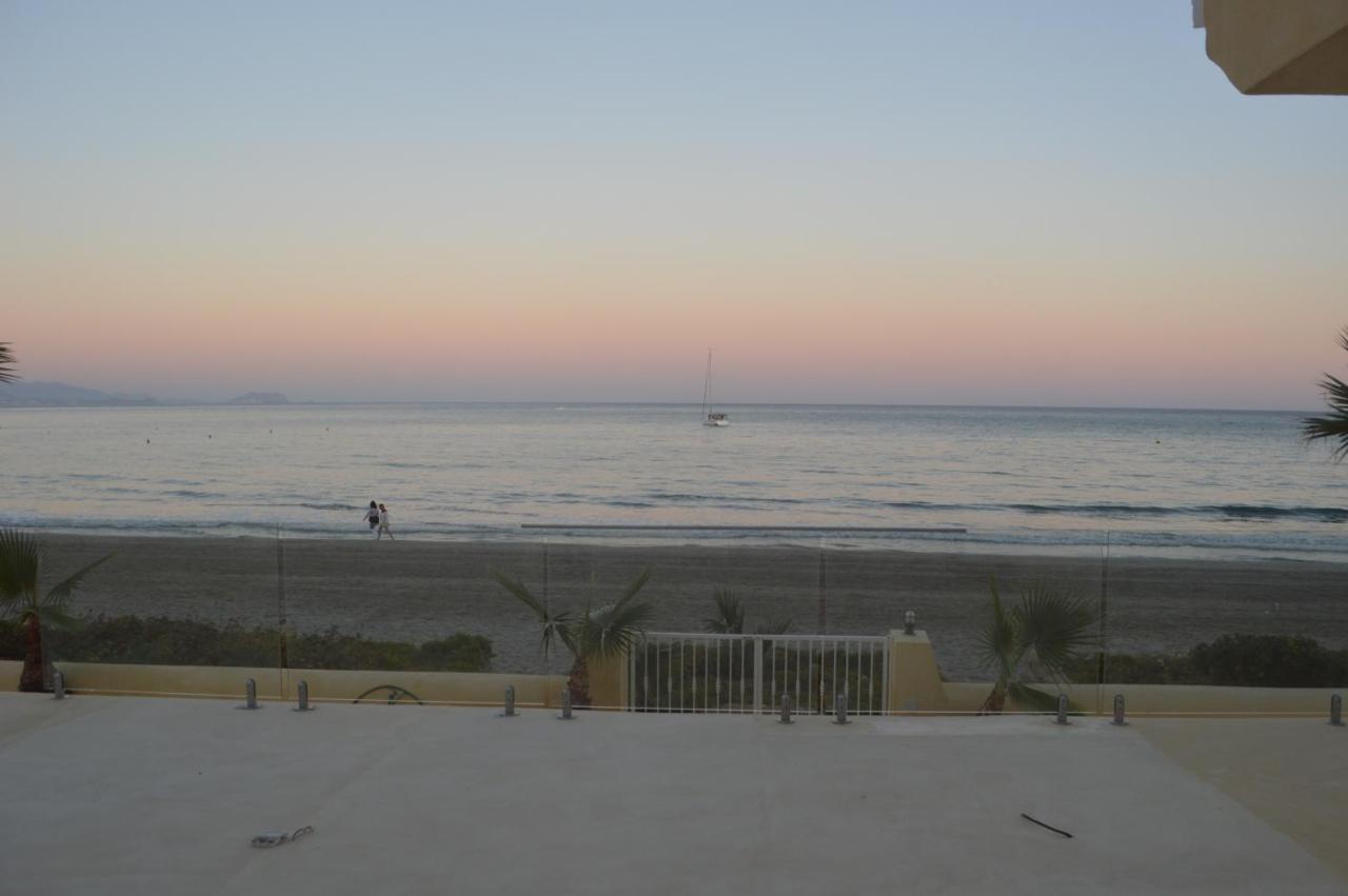 Maravilloso Apartamento Amanecer Cabo A Pie De Playa Y Mar En Chalet Roquetes Alicante Dış mekan fotoğraf