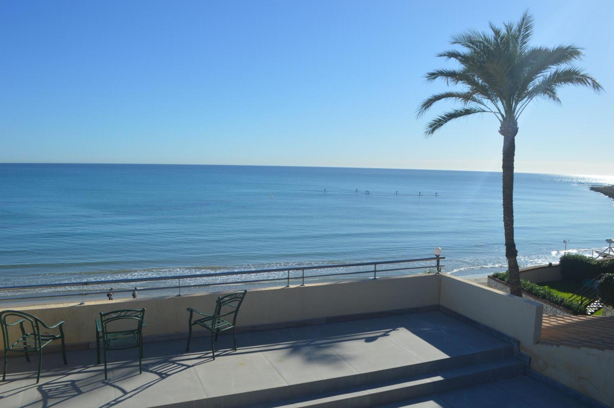 Maravilloso Apartamento Amanecer Cabo A Pie De Playa Y Mar En Chalet Roquetes Alicante Dış mekan fotoğraf
