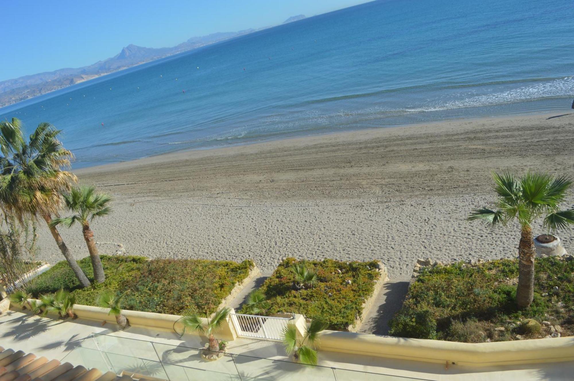 Maravilloso Apartamento Amanecer Cabo A Pie De Playa Y Mar En Chalet Roquetes Alicante Dış mekan fotoğraf